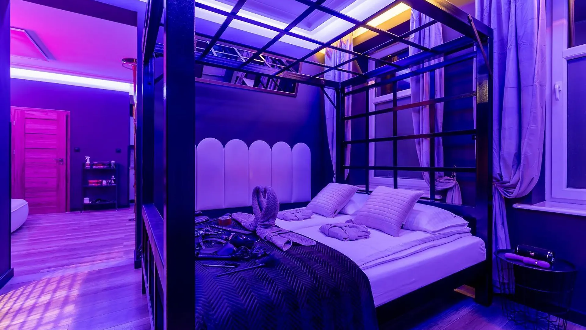 Secret Love Bdsm & Spa Poznan Apartment