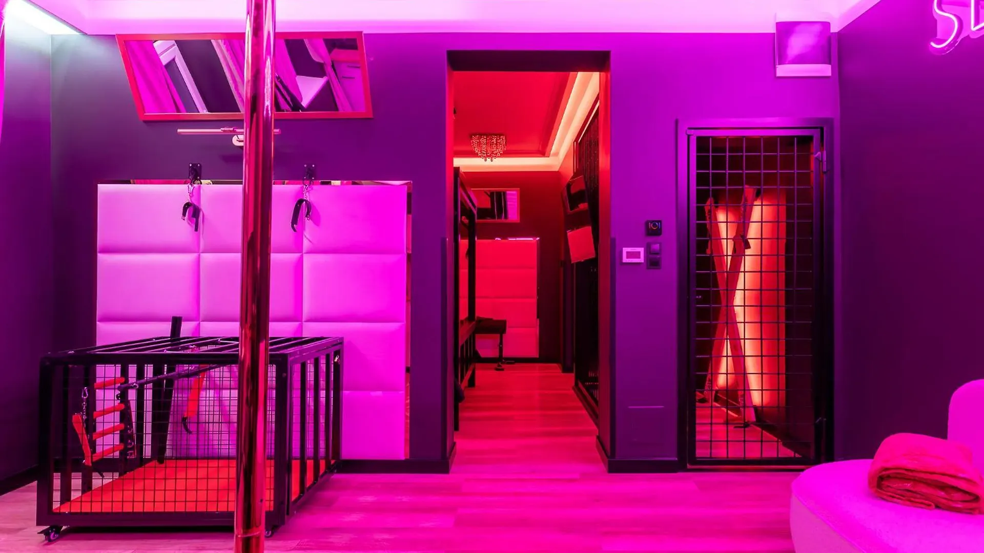 Secret Love Bdsm & Spa Poznan Apartment
